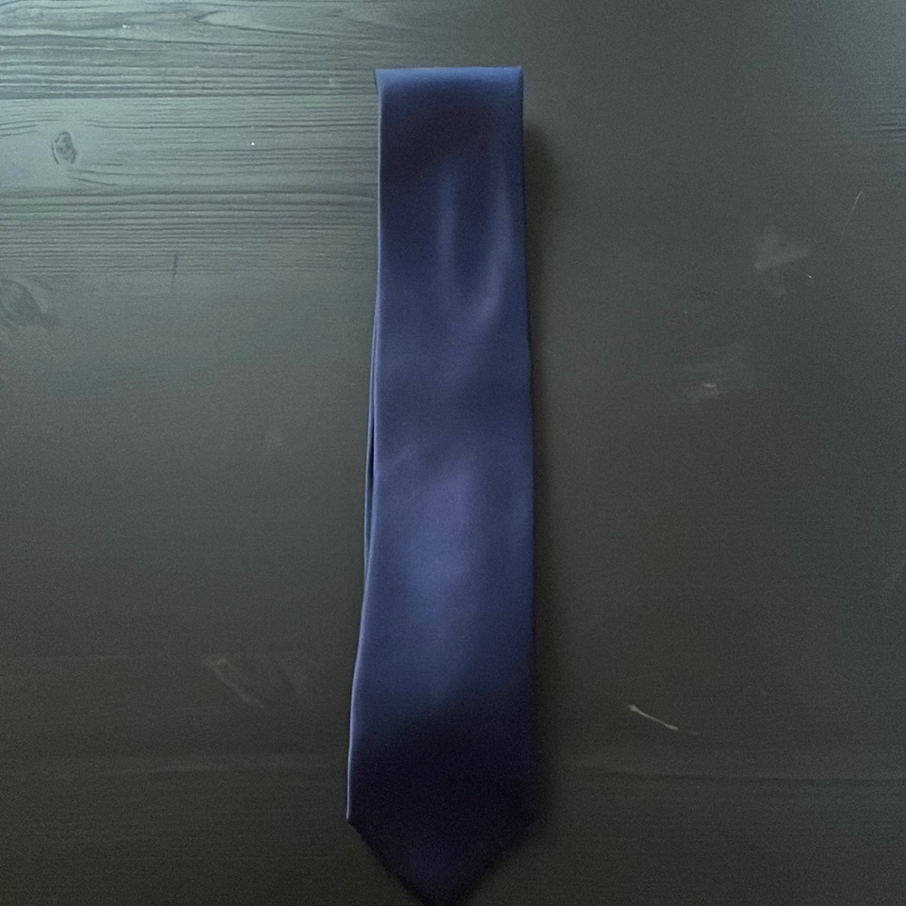 Sacks Fifth Avenue blue tie
